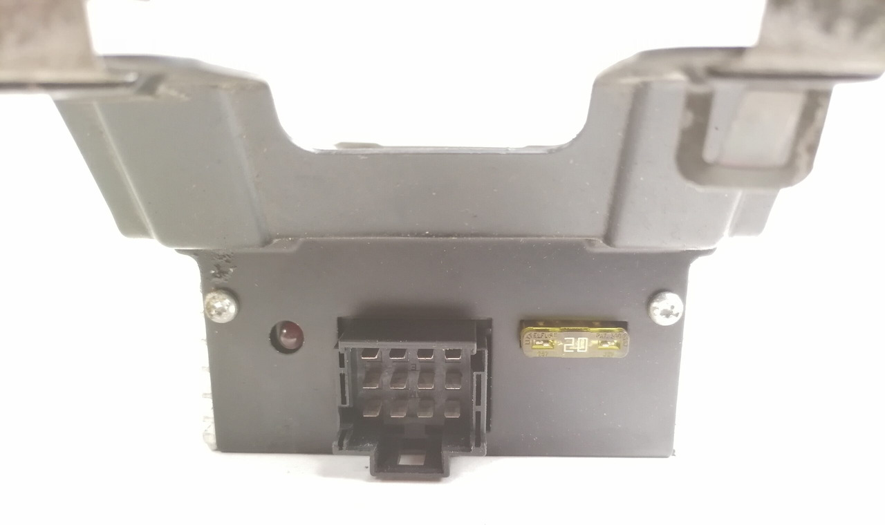 Scania Voltage converter 1449522 - Sistem electric pentru Camion: Foto 3 Scania Voltage converter 1449522 - Sistem electric pentru Camion: Foto 3