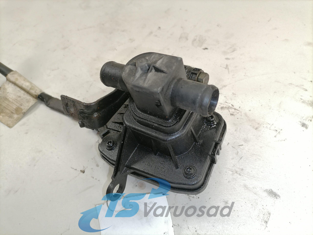Scania Water valve 4460910300 - Încălzire/ Ventilație pentru Camion: Foto 5 Scania Water valve 4460910300 - Încălzire/ Ventilație pentru Camion: Foto 5