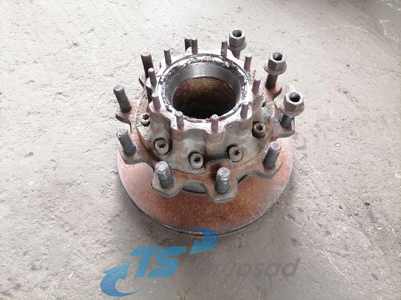 Scania Wheel hub 2290542 - Butuc pentru Camion: Foto 1 Scania Wheel hub 2290542 - Butuc pentru Camion: Foto 1
