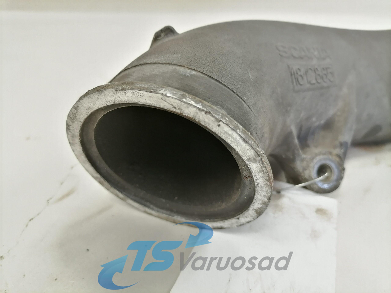 Scania intercooler pipe 1812885 - Intercooler pentru Camion: Foto 4 Scania intercooler pipe 1812885 - Intercooler pentru Camion: Foto 4