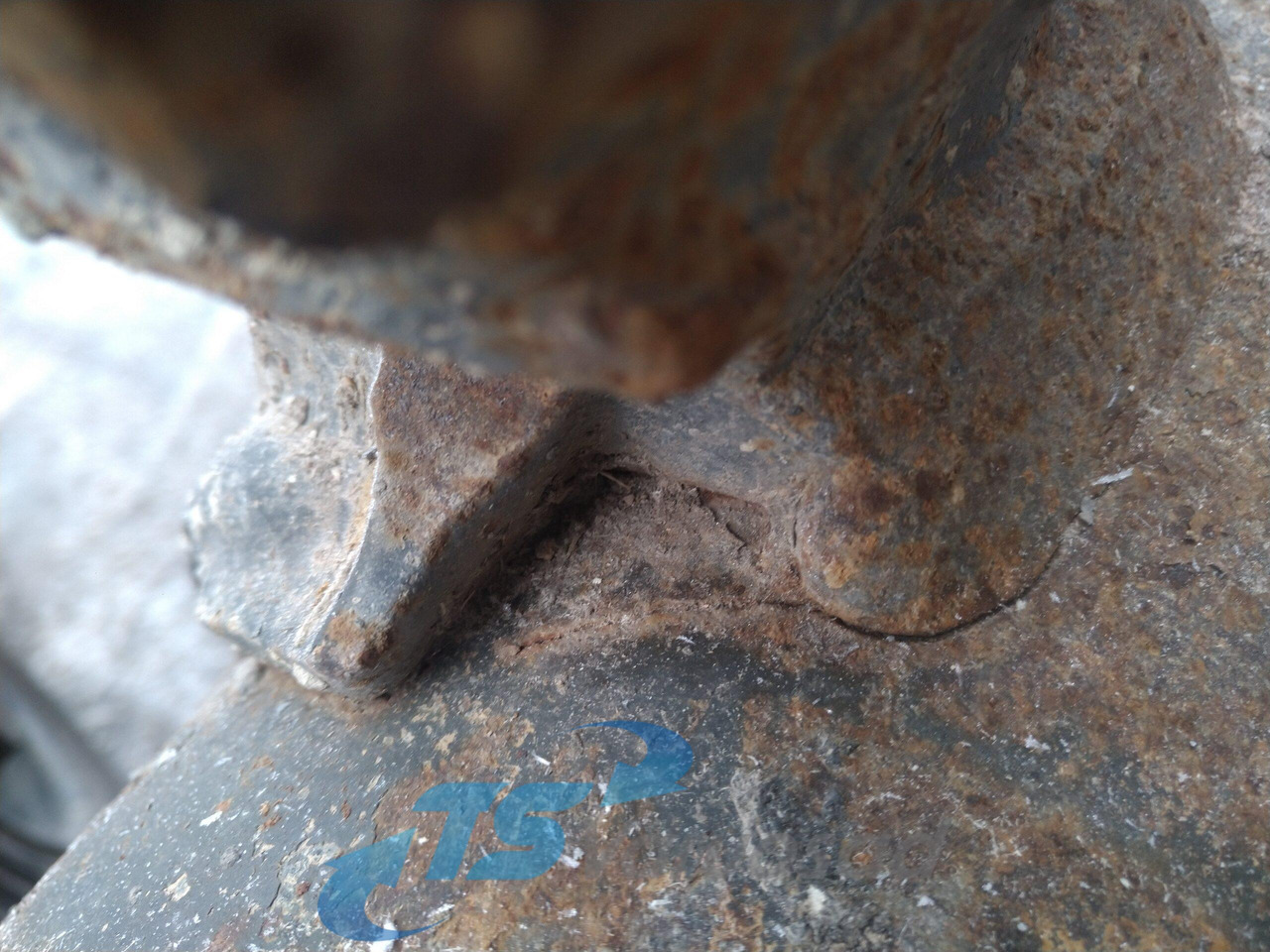 Schmitz Axel housing 945960374900 - Punte şi piese pentru Camion: Foto 5 Schmitz Axel housing 945960374900 - Punte şi piese pentru Camion: Foto 5