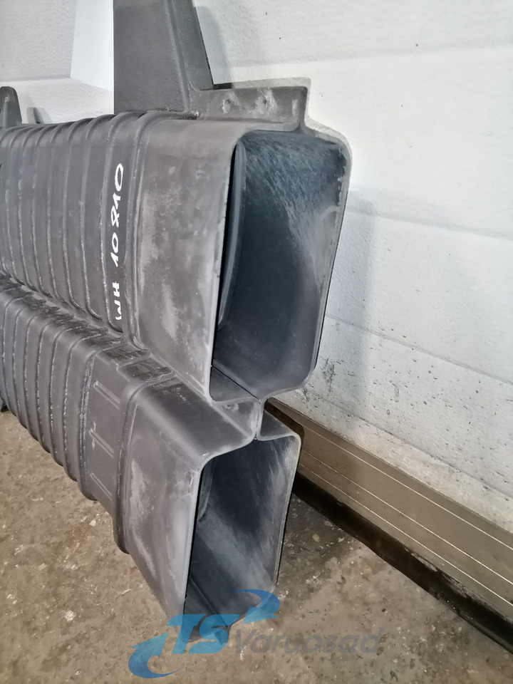 Volvo Air intake 21122123 - Sistem de admisie pentru Camion: Foto 5 Volvo Air intake 21122123 - Sistem de admisie pentru Camion: Foto 5