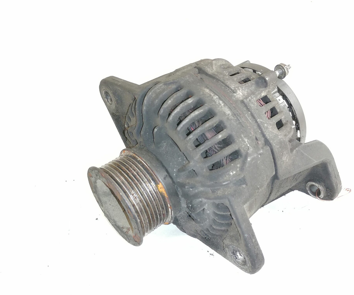 Volvo Alternator 20741686 - Alternator pentru Camion: Foto 1 Volvo Alternator 20741686 - Alternator pentru Camion: Foto 1