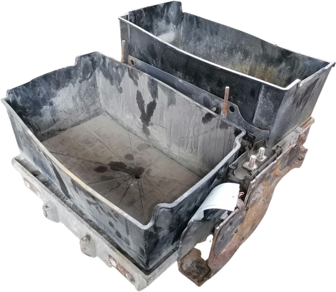 Volvo Battery box 22003951 - Acumulator pentru Camion: Foto 1 Volvo Battery box 22003951 - Acumulator pentru Camion: Foto 1