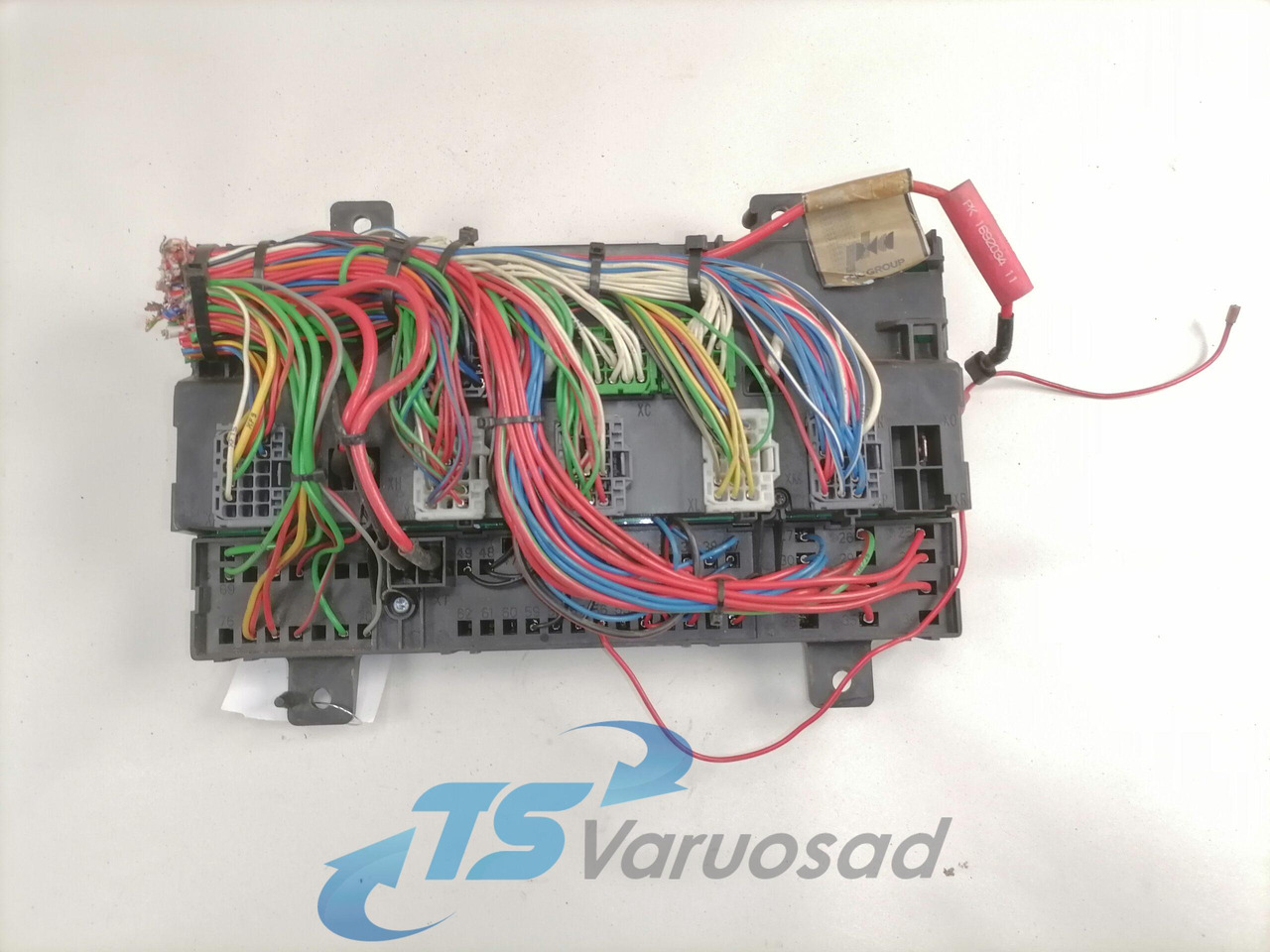 Volvo Central electric unit 20476480 - Siguranță pentru Camion: Foto 3 Volvo Central electric unit 20476480 - Siguranță pentru Camion: Foto 3