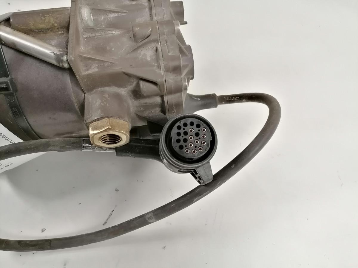 Volvo Clutch control K107167X50 - Ambreiaj și piese pentru Camion: Foto 5 Volvo Clutch control K107167X50 - Ambreiaj și piese pentru Camion: Foto 5