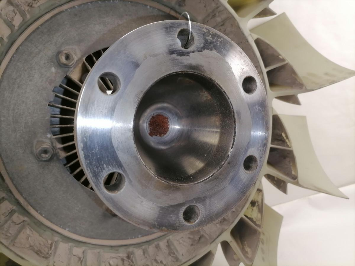 Volvo Cooling fan 20832823 - Ventilator pentru Camion: Foto 4 Volvo Cooling fan 20832823 - Ventilator pentru Camion: Foto 4