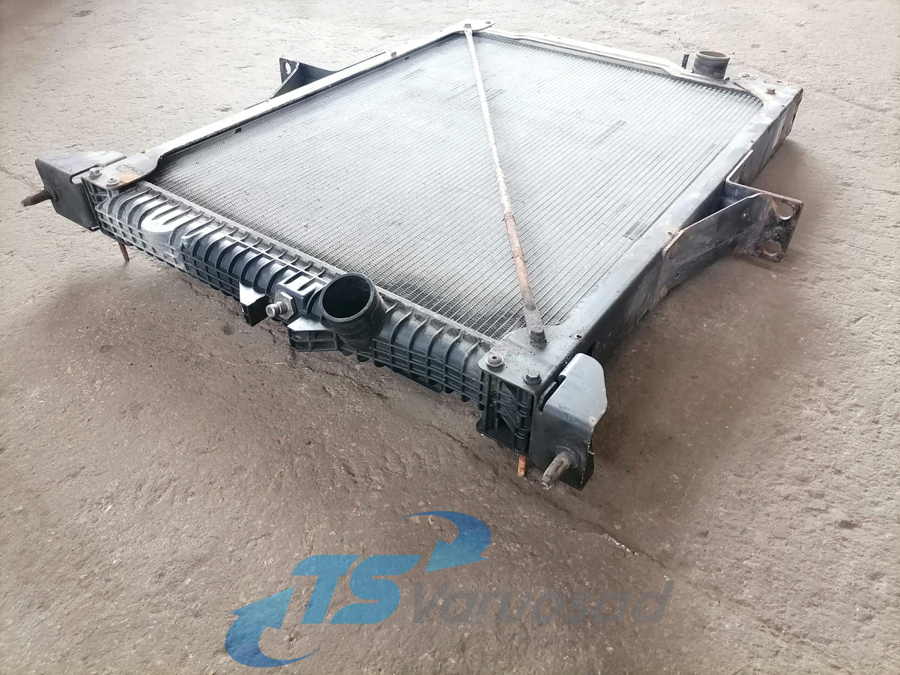 Volvo Cooling radiator 20936055 - Radiator pentru Camion: Foto 4 Volvo Cooling radiator 20936055 - Radiator pentru Camion: Foto 4