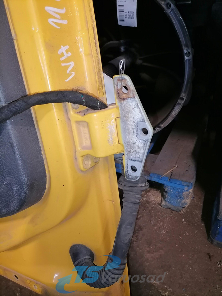 Volvo Door 20360542 - Uşă și piese pentru Camion: Foto 3 Volvo Door 20360542 - Uşă și piese pentru Camion: Foto 3