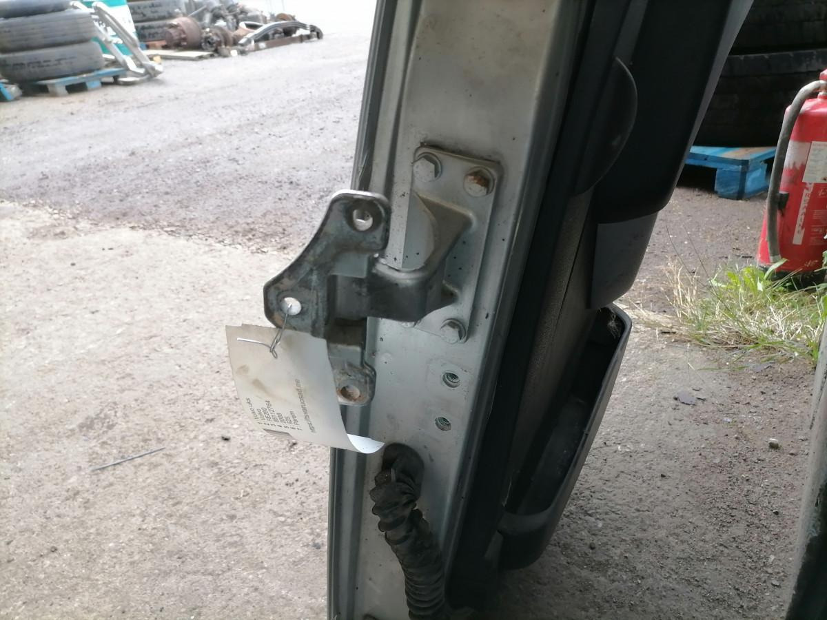 Volvo Door 85112764 - Uşă și piese pentru Camion: Foto 4 Volvo Door 85112764 - Uşă și piese pentru Camion: Foto 4