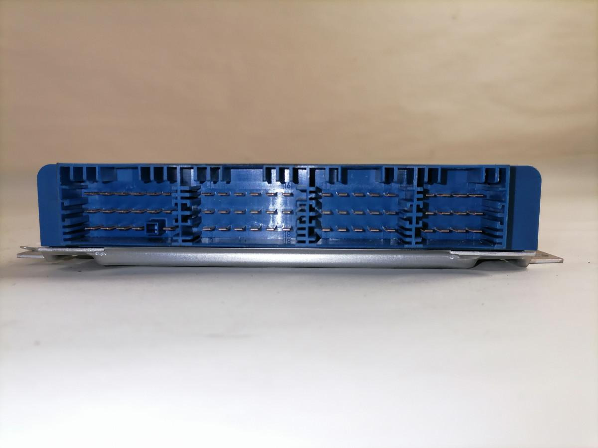 Volvo EBS control unit 21757464 - Calculator de bord pentru Camion: Foto 3 Volvo EBS control unit 21757464 - Calculator de bord pentru Camion: Foto 3