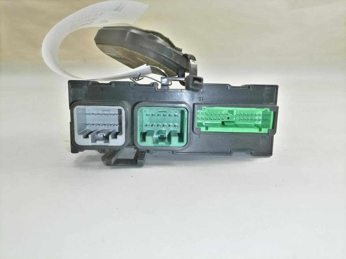 Volvo Ecu CIOM 21930659 - Calculator de bord pentru Camion: Foto 3 Volvo Ecu CIOM 21930659 - Calculator de bord pentru Camion: Foto 3