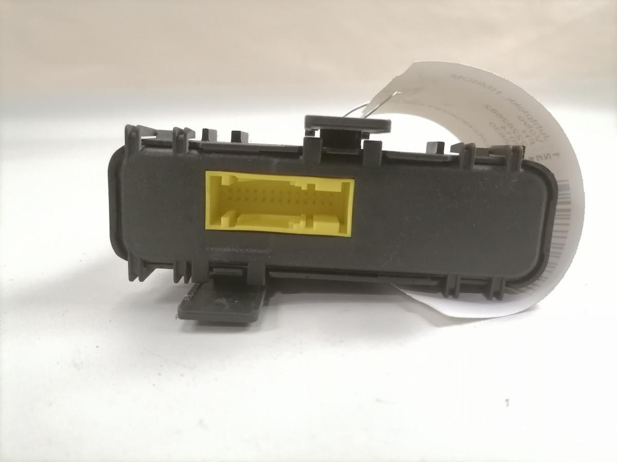 Volvo Ecu, HMIIOM 22282682 - Calculator de bord pentru Camion: Foto 3 Volvo Ecu, HMIIOM 22282682 - Calculator de bord pentru Camion: Foto 3