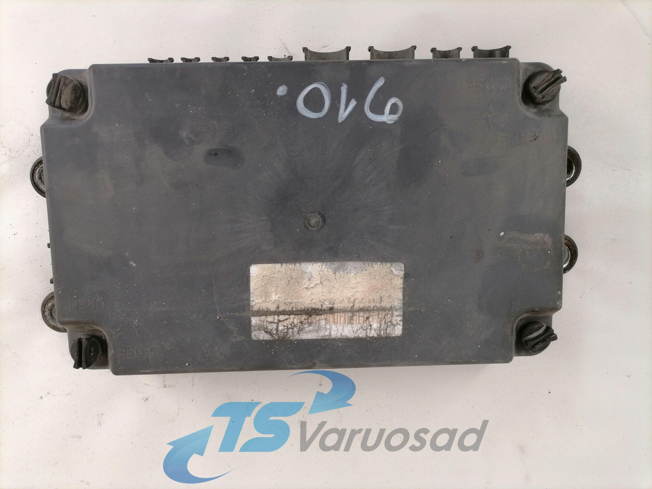 Volvo Fuse box 21717590 - Siguranță pentru Camion: Foto 1 Volvo Fuse box 21717590 - Siguranță pentru Camion: Foto 1