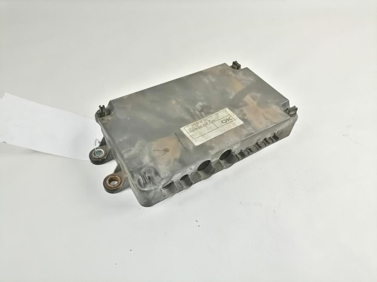 Volvo Fuse box 21728187 - Siguranță pentru Camion: Foto 4 Volvo Fuse box 21728187 - Siguranță pentru Camion: Foto 4