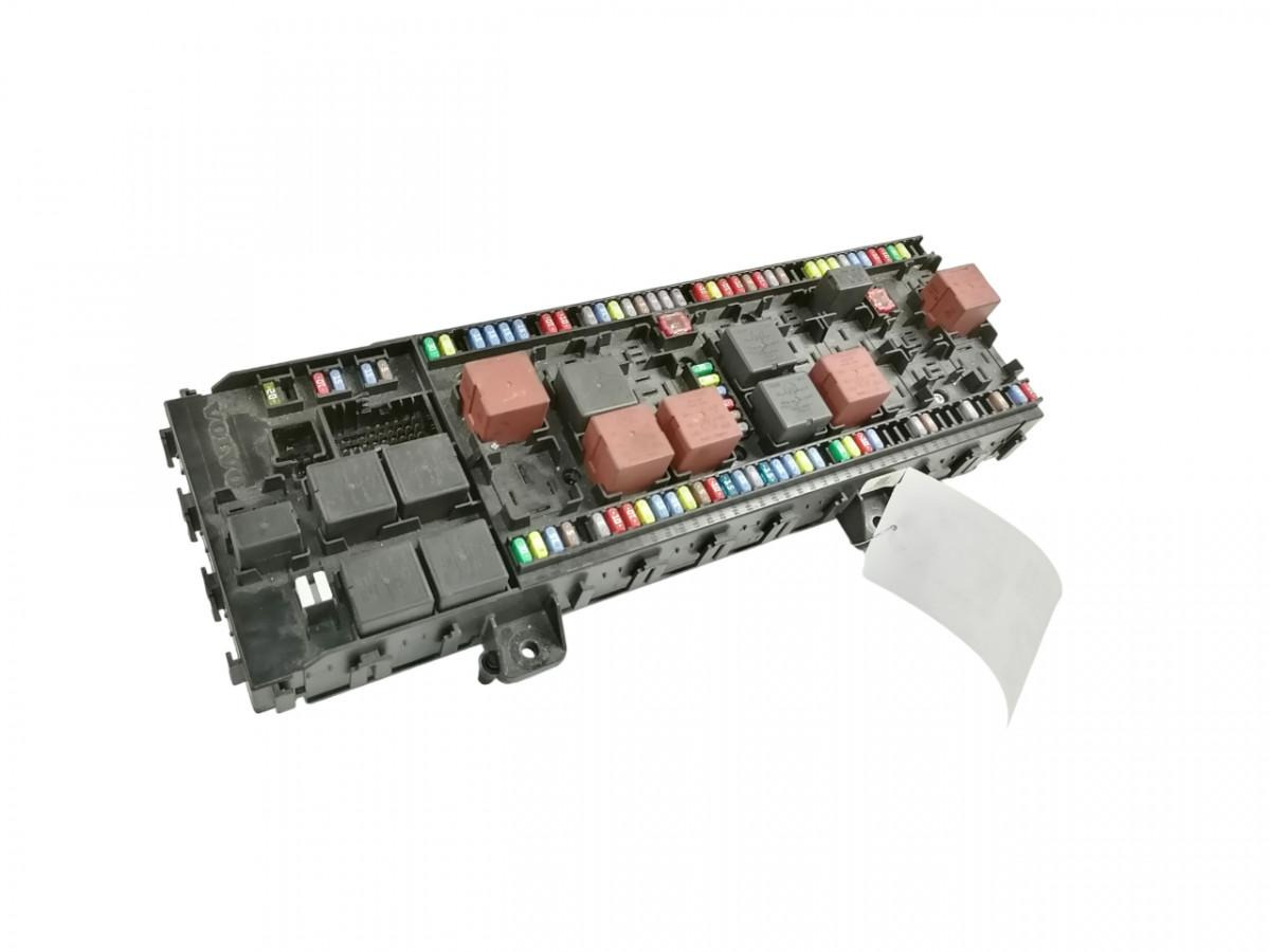 Volvo Fuse box 21939408 - Siguranță pentru Camion: Foto 1 Volvo Fuse box 21939408 - Siguranță pentru Camion: Foto 1