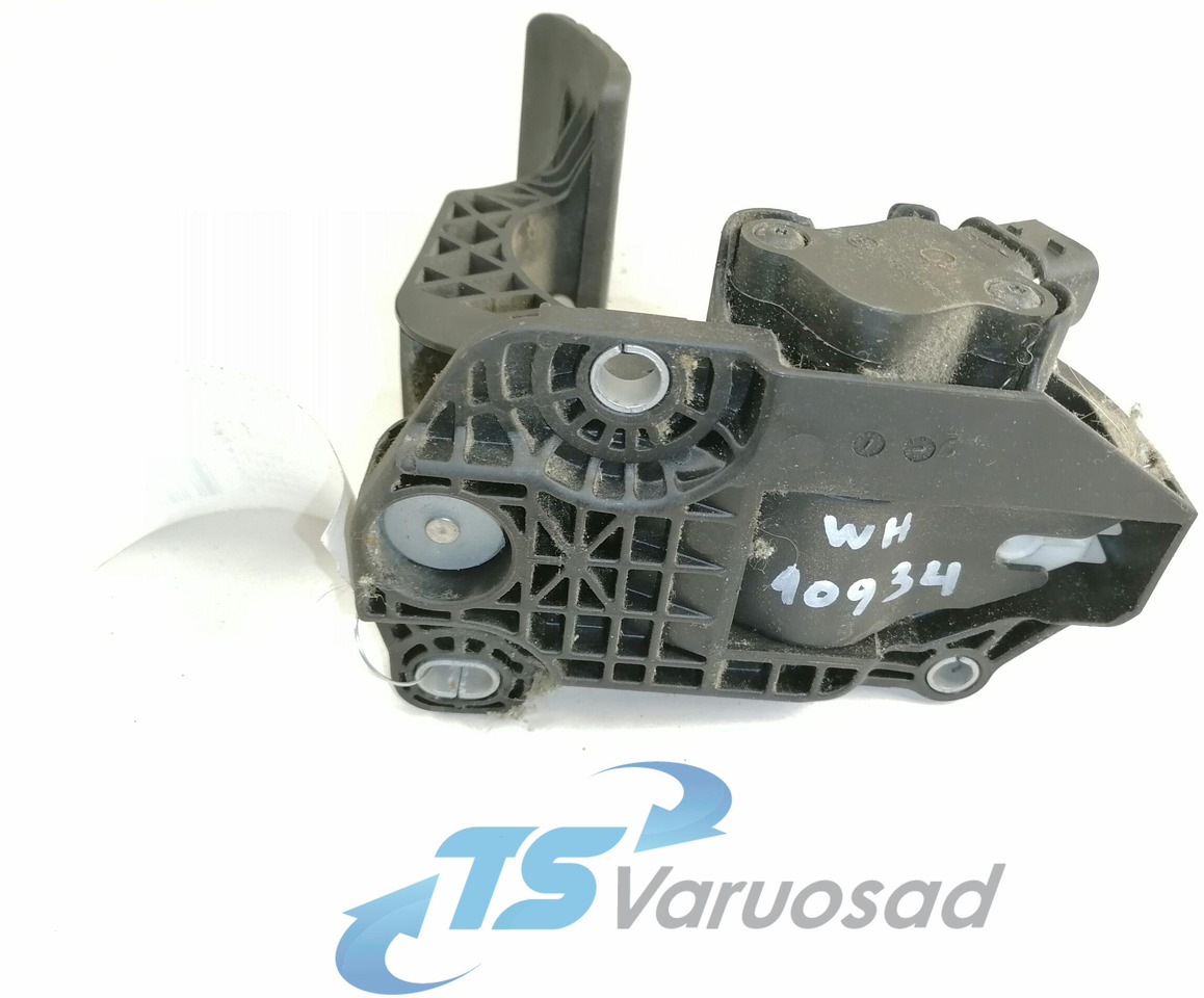 Volvo Gaasipedaal reostaadiga 84541221 - Sistem de alimentare combustibil pentru Camion: Foto 2 Volvo Gaasipedaal reostaadiga 84541221 - Sistem de alimentare combustibil pentru Camion: Foto 2