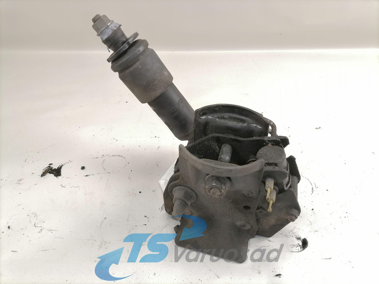 Volvo Kabiini lukusti 22247233 - Suspensie cabină pentru Camion: Foto 3 Volvo Kabiini lukusti 22247233 - Suspensie cabină pentru Camion: Foto 3