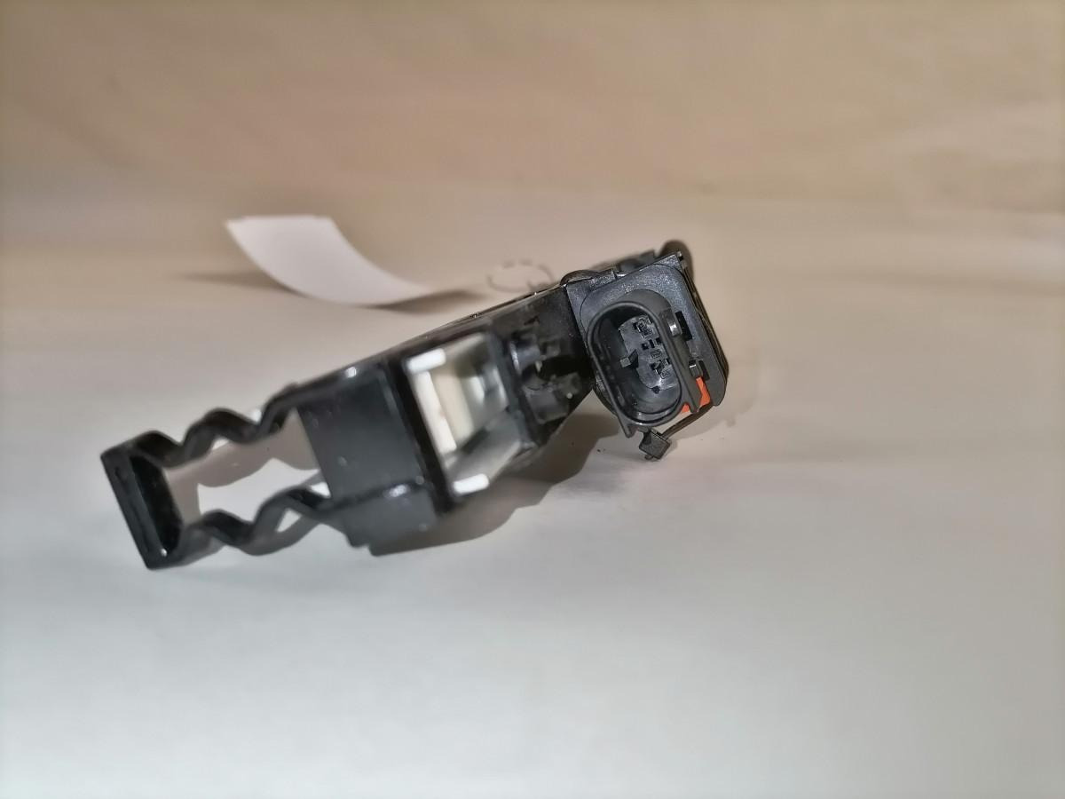 Volvo Kabiini reklaamvalgusti 82329165 - Lumină pentru Camion: Foto 5 Volvo Kabiini reklaamvalgusti 82329165 - Lumină pentru Camion: Foto 5