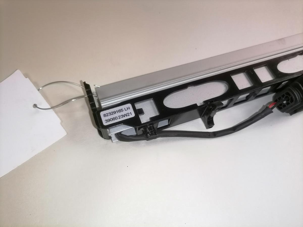 Volvo Kabiini reklaamvalgusti 82329165 - Lumină pentru Camion: Foto 3 Volvo Kabiini reklaamvalgusti 82329165 - Lumină pentru Camion: Foto 3