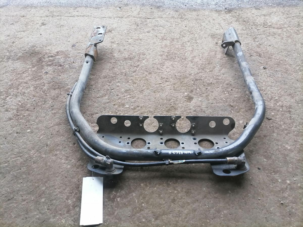 Volvo Kabiini tagune haagise pistikute kinnitusraam 21790555 - Cadru/ Şasiu pentru Camion: Foto 4 Volvo Kabiini tagune haagise pistikute kinnitusraam 21790555 - Cadru/ Şasiu pentru Camion: Foto 4