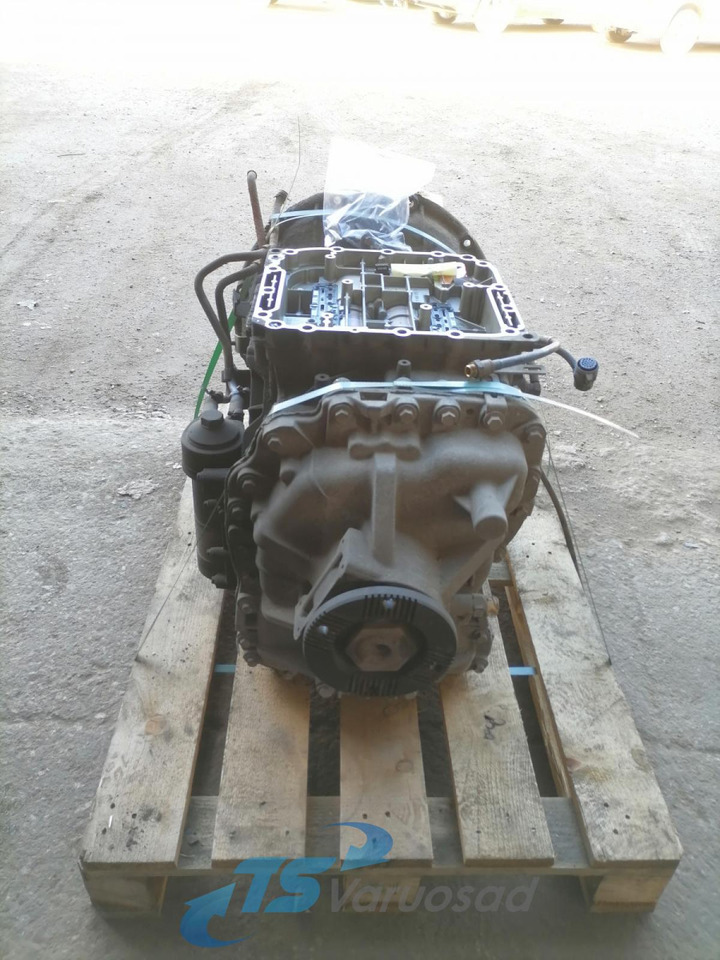 Volvo Käigukast AT2412C AT2412C - Cutie de viteze și piese pentru Camion: Foto 4 Volvo Käigukast AT2412C AT2412C - Cutie de viteze și piese pentru Camion: Foto 4