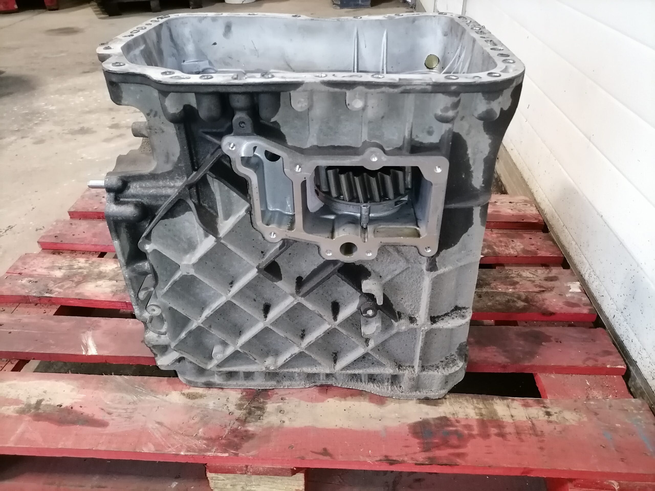 Volvo Käigukasti korpus 20790787 - Cutie de viteze și piese pentru Camion: Foto 3 Volvo Käigukasti korpus 20790787 - Cutie de viteze și piese pentru Camion: Foto 3