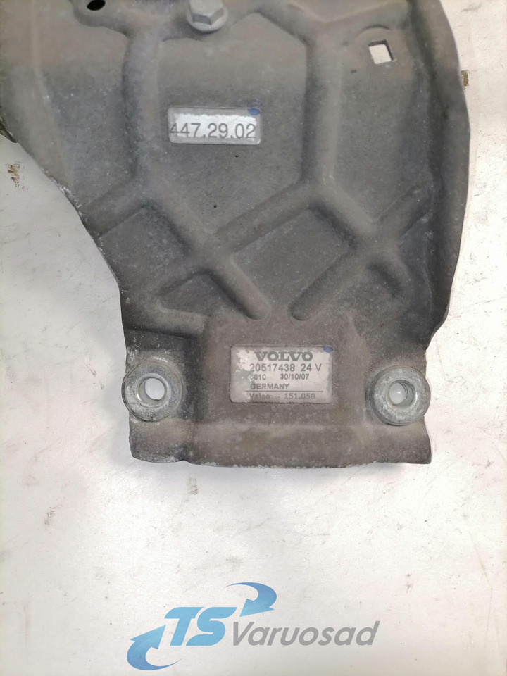 Volvo Klaasipuhasti raam 20517438 - Ștergător pentru Camion: Foto 5 Volvo Klaasipuhasti raam 20517438 - Ștergător pentru Camion: Foto 5