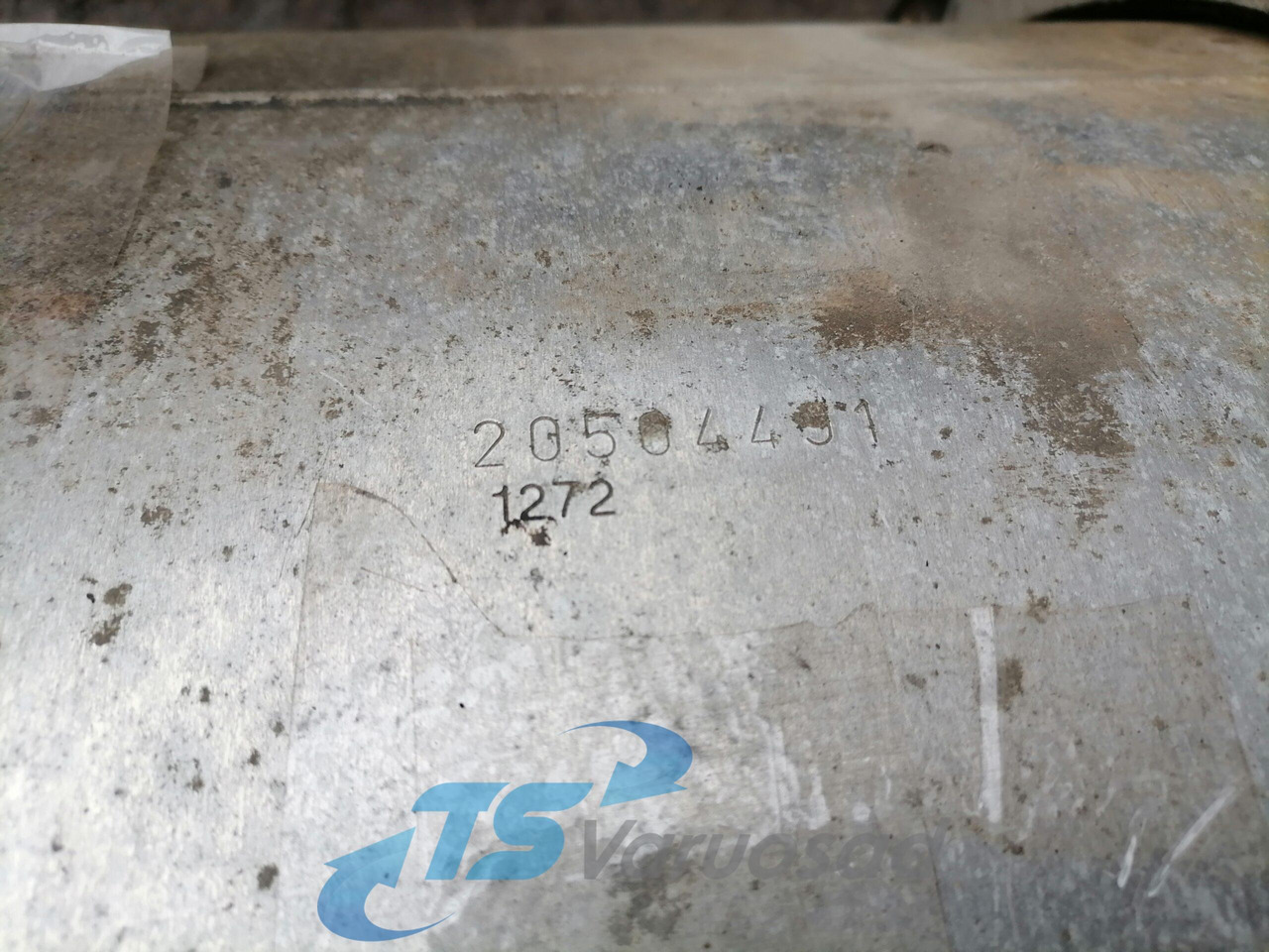 Volvo Kütusepaak 415L 20504491 - Rezervor combustibil pentru Camion: Foto 2 Volvo Kütusepaak 415L 20504491 - Rezervor combustibil pentru Camion: Foto 2
