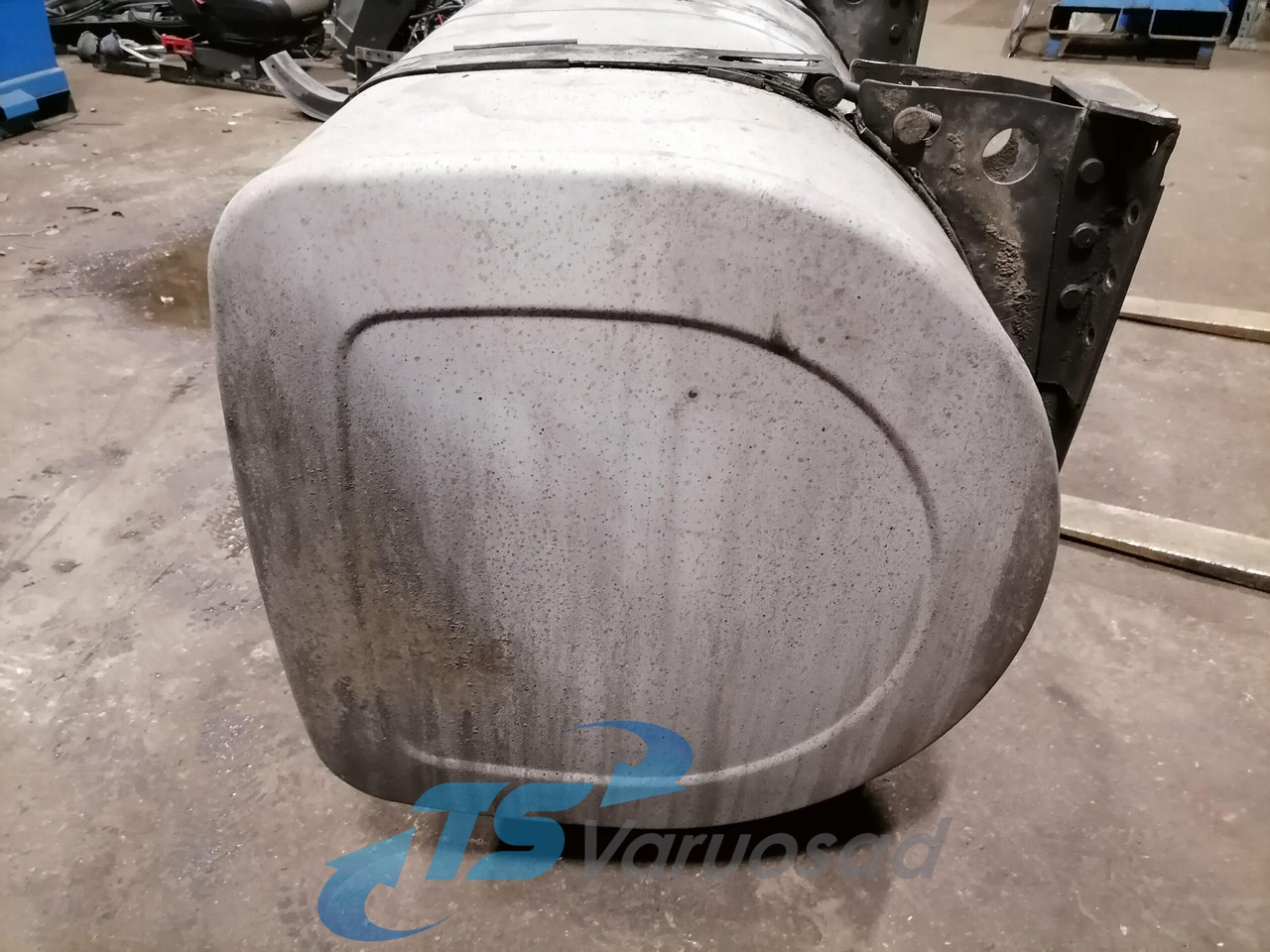 Volvo Kütusepaak 900L 21442022 - Rezervor combustibil pentru Camion: Foto 2 Volvo Kütusepaak 900L 21442022 - Rezervor combustibil pentru Camion: Foto 2