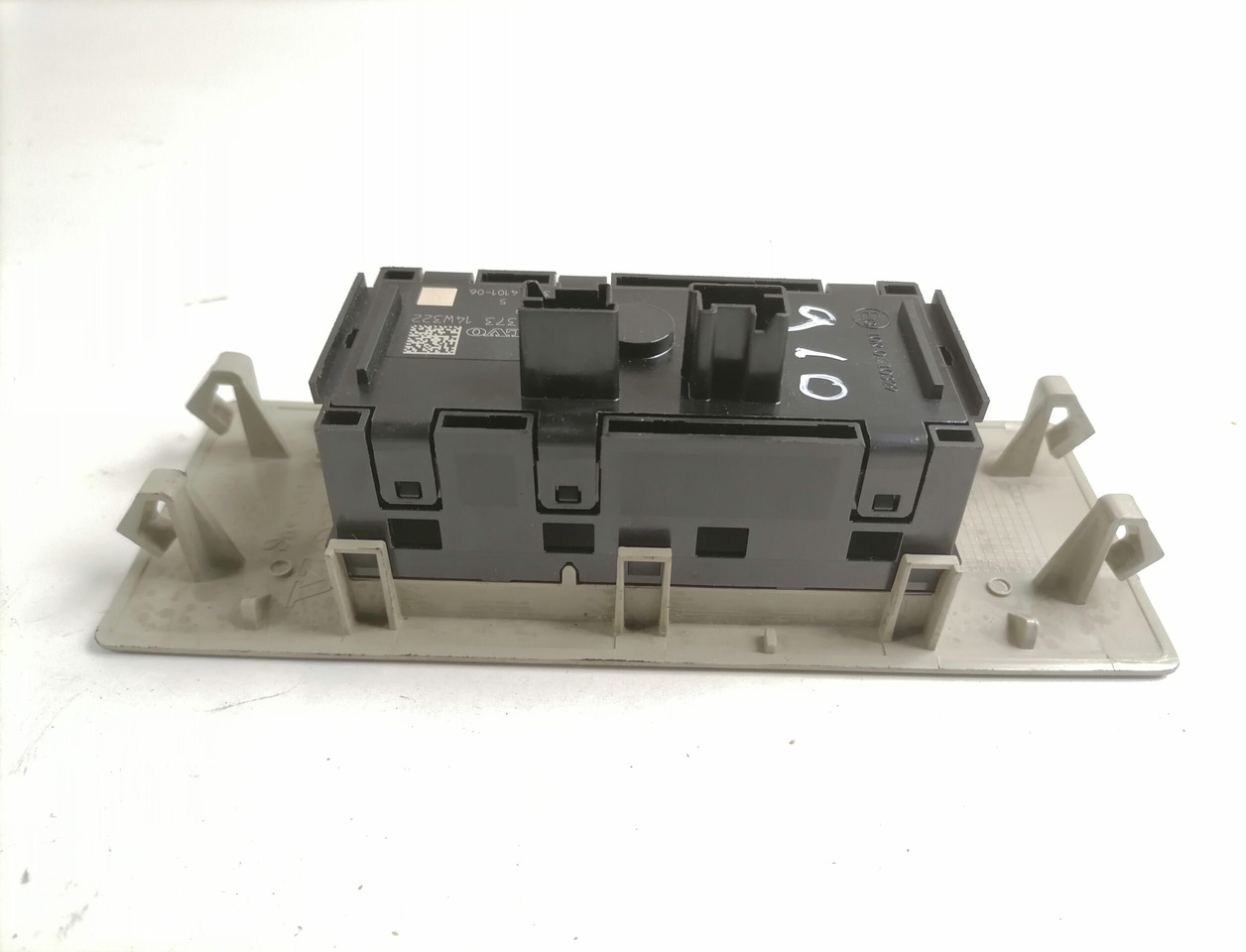 Volvo Lülitite moodul 22026373 - Cabină pentru Camion: Foto 4 Volvo Lülitite moodul 22026373 - Cabină pentru Camion: Foto 4