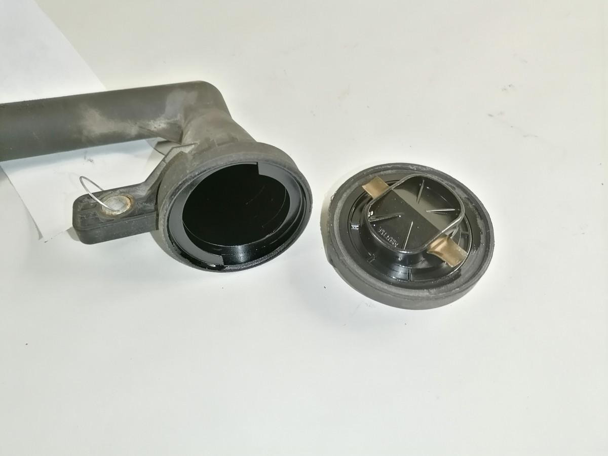 Volvo Oil pipe 21783165 - Motor şi piese pentru Camion: Foto 3 Volvo Oil pipe 21783165 - Motor şi piese pentru Camion: Foto 3