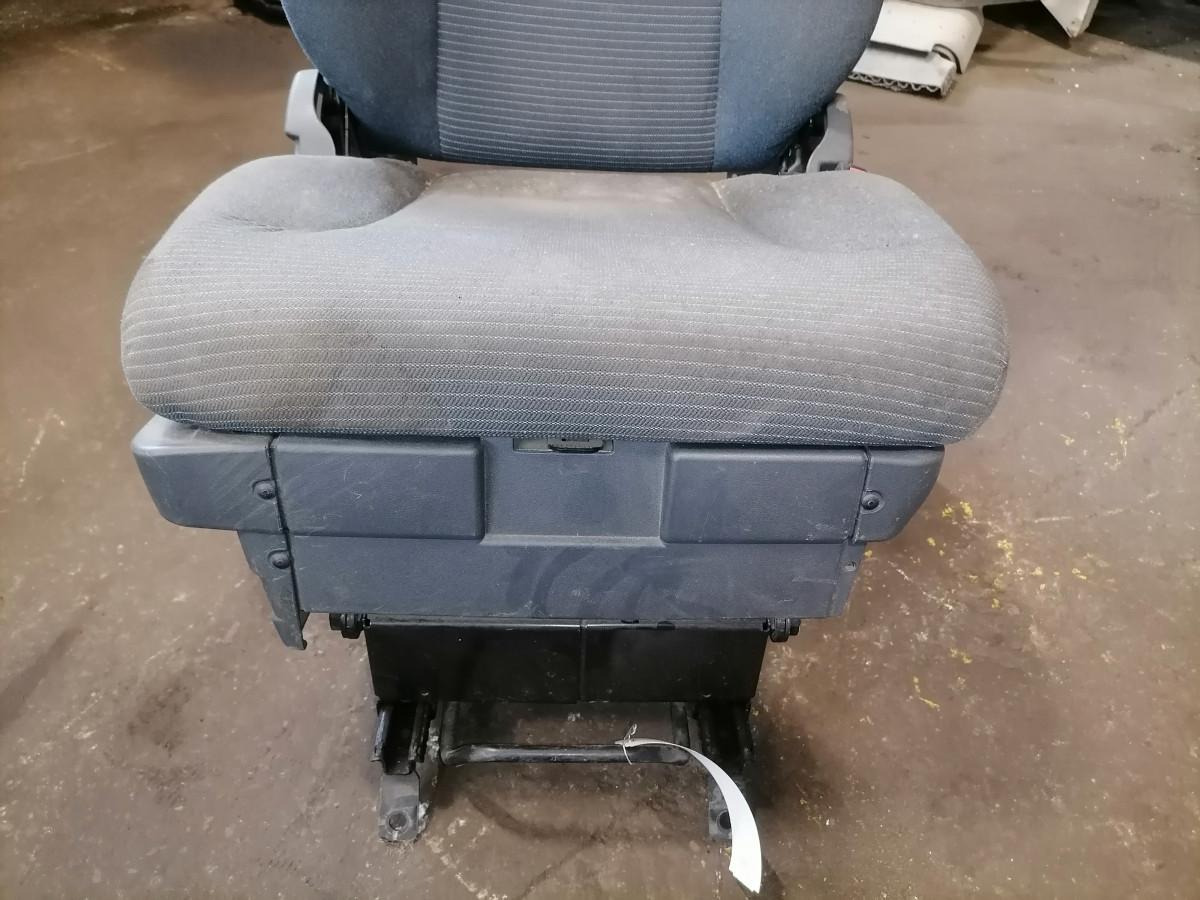 Volvo Passenger seat 20862627 - Scaun pentru Camion: Foto 3 Volvo Passenger seat 20862627 - Scaun pentru Camion: Foto 3