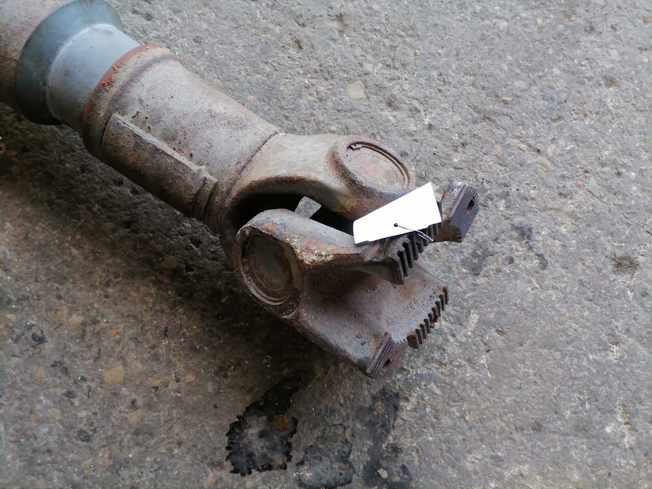 Volvo Propeller shaft 1068155 - Arbore cardanic pentru Camion: Foto 4 Volvo Propeller shaft 1068155 - Arbore cardanic pentru Camion: Foto 4