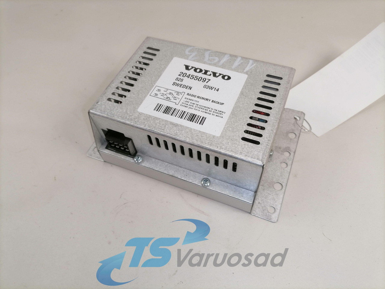Volvo Radio Memory Backup 20455097 - Calculator de bord pentru Camion: Foto 1 Volvo Radio Memory Backup 20455097 - Calculator de bord pentru Camion: Foto 1