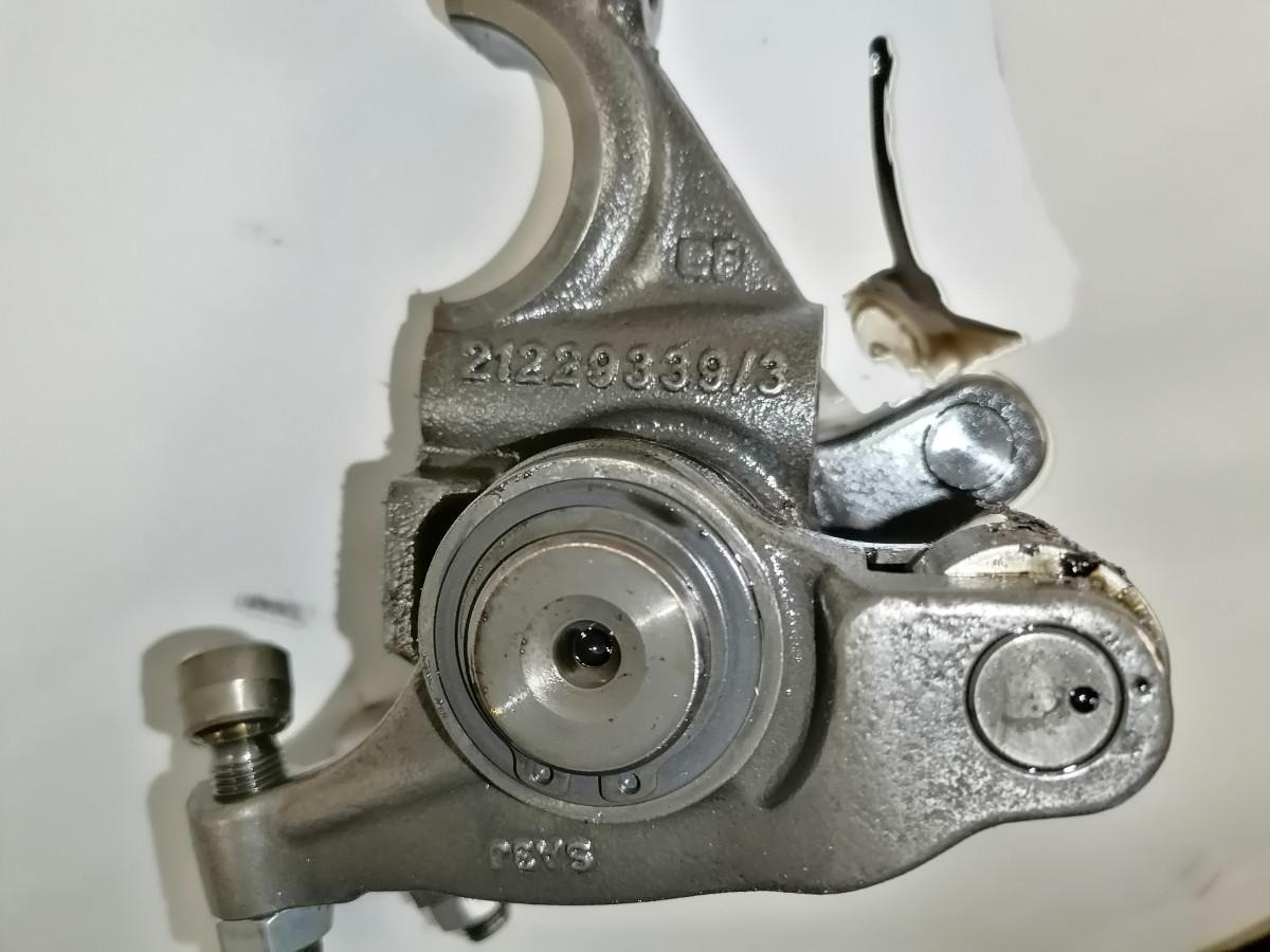Volvo Set of rockers with shaft 21796360 - Piesa universala pentru Camion: Foto 5 Volvo Set of rockers with shaft 21796360 - Piesa universala pentru Camion: Foto 5