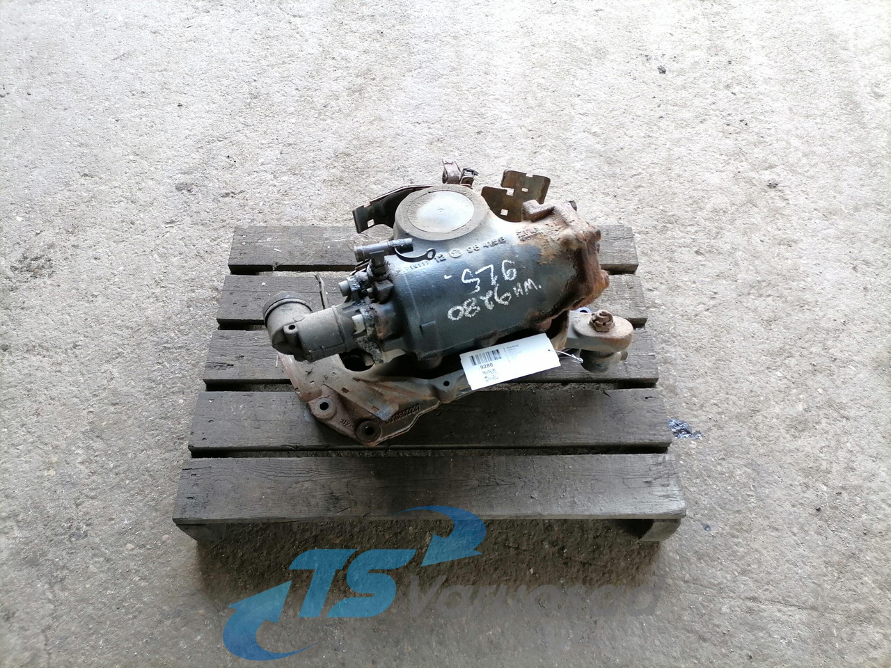 Volvo Steering box 20729167 - Casetă de direcție pentru Camion: Foto 1 Volvo Steering box 20729167 - Casetă de direcție pentru Camion: Foto 1