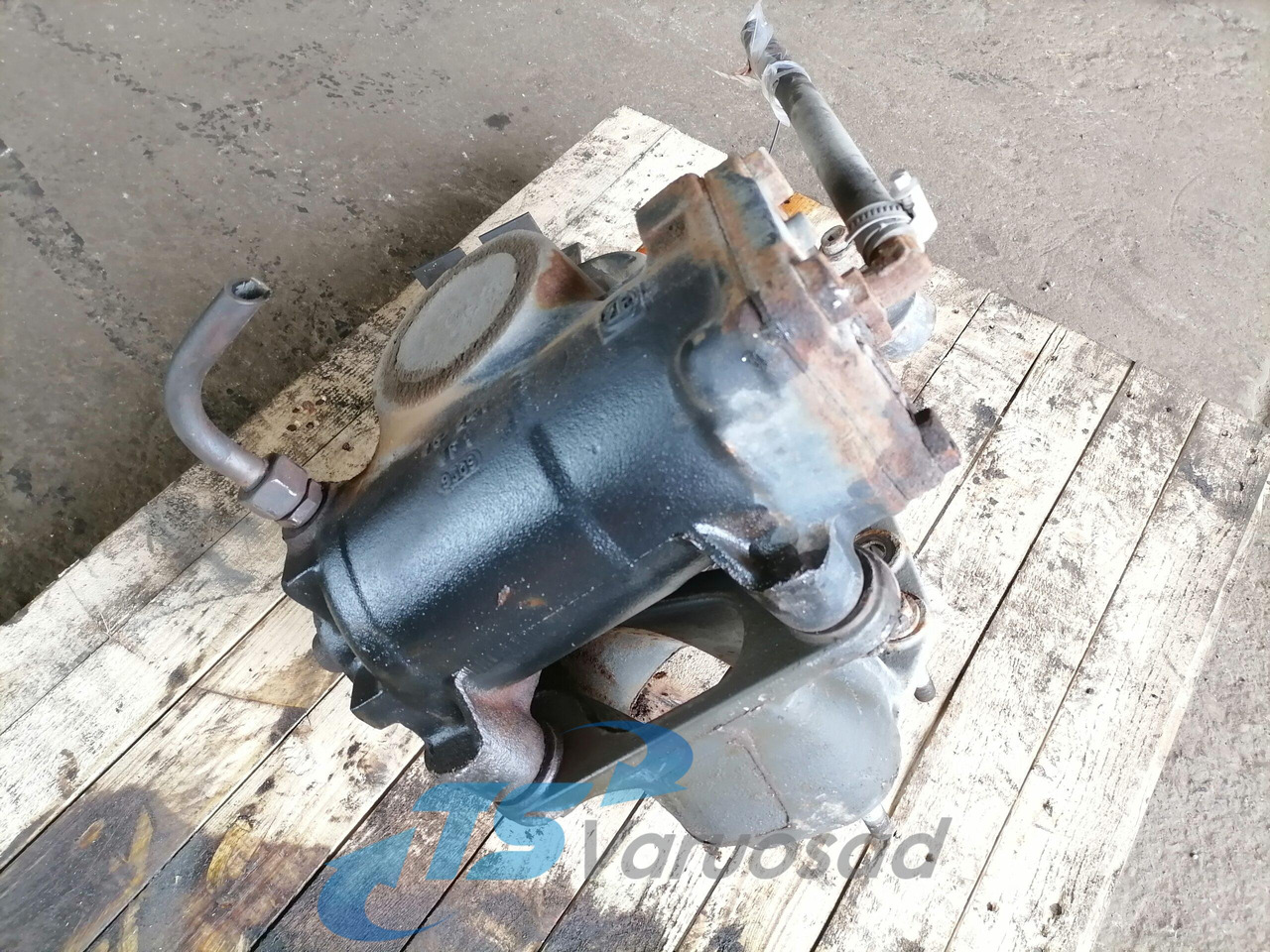 Volvo Steering box 20901108 - Casetă de direcție pentru Camion: Foto 2 Volvo Steering box 20901108 - Casetă de direcție pentru Camion: Foto 2