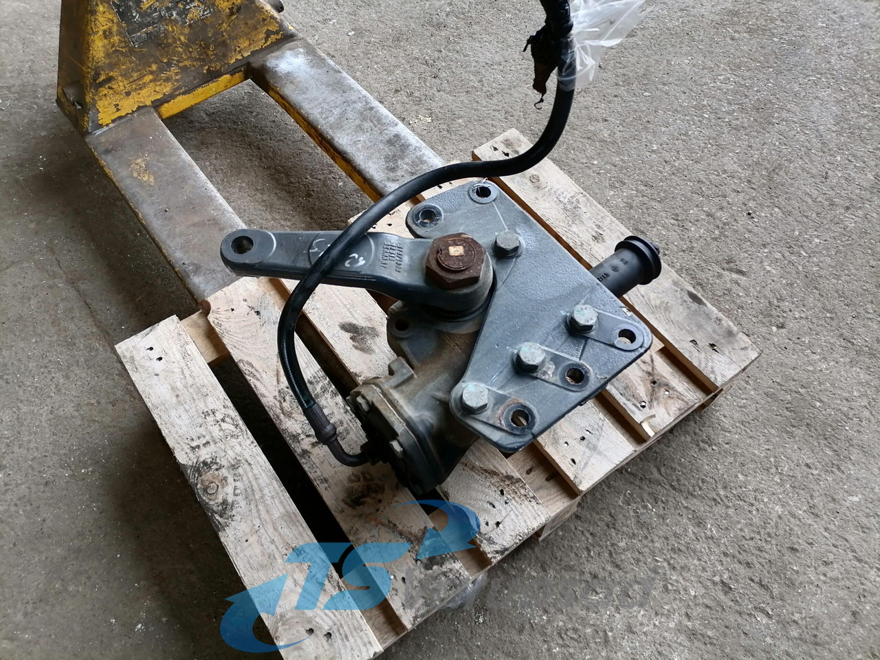 Volvo Steering box 21162023 - Casetă de direcție pentru Camion: Foto 3 Volvo Steering box 21162023 - Casetă de direcție pentru Camion: Foto 3