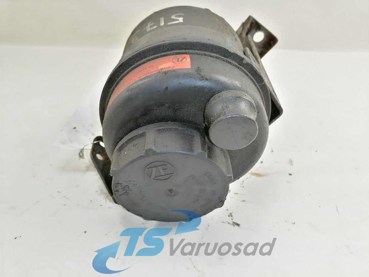 Volvo Steering oil tank+ bracket 1592945 - Furtun servodirecție pentru Camion: Foto 2 Volvo Steering oil tank+ bracket 1592945 - Furtun servodirecție pentru Camion: Foto 2