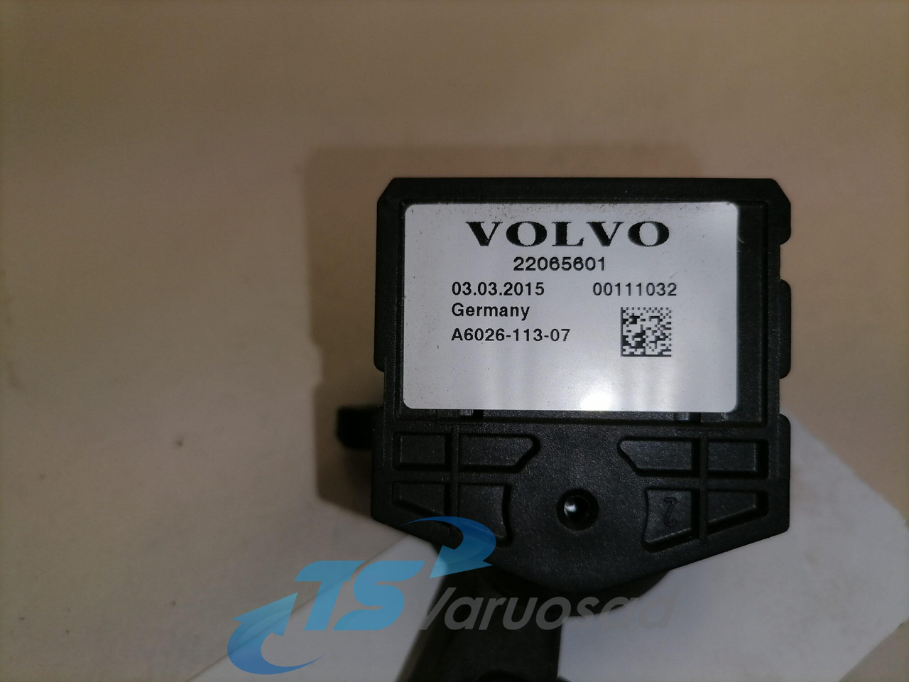 Volvo Switch, exhaust brake 22065601 - Sistem electric pentru Camion: Foto 3 Volvo Switch, exhaust brake 22065601 - Sistem electric pentru Camion: Foto 3