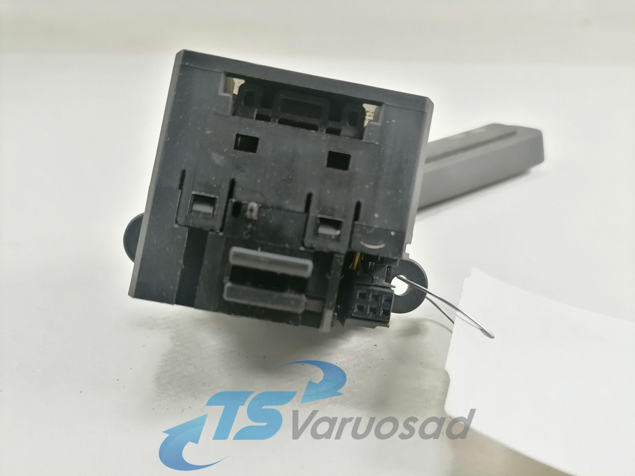 Volvo Switch, exhaust brake 22065601 - Sistem electric pentru Camion: Foto 3 Volvo Switch, exhaust brake 22065601 - Sistem electric pentru Camion: Foto 3