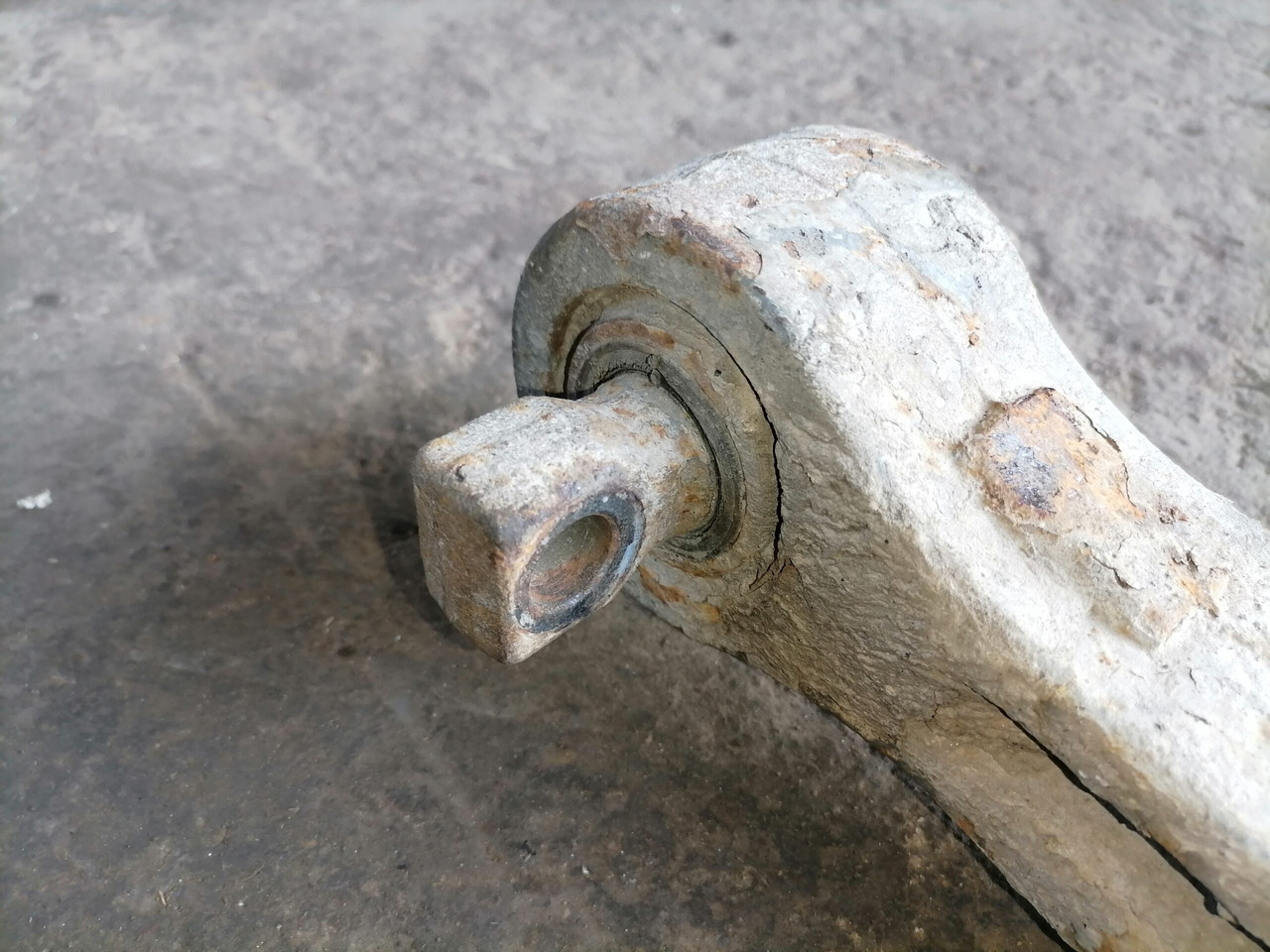 Volvo Torque rod 3986358 - Punte şi piese pentru Camion: Foto 5 Volvo Torque rod 3986358 - Punte şi piese pentru Camion: Foto 5