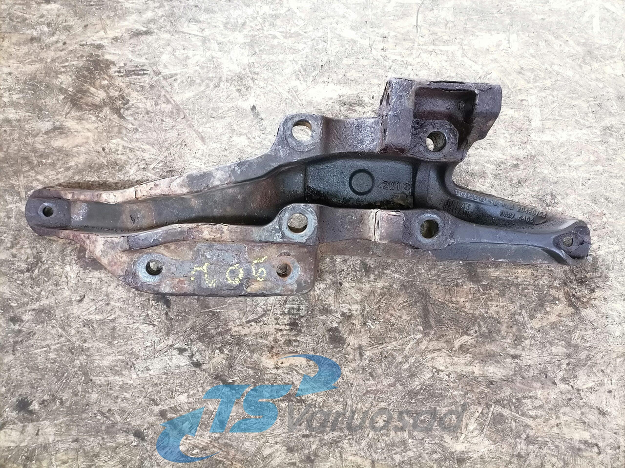 Volvo Volvo drive axle / axle mounting / airbag carrier 20428753 - Punte şi piese pentru Camion: Foto 2 Volvo Volvo drive axle / axle mounting / airbag carrier 20428753 - Punte şi piese pentru Camion: Foto 2