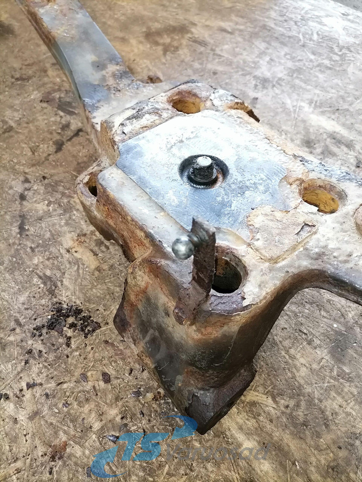 Volvo Volvo drive axle / axle mounting / airbag carrier 20428753 - Punte şi piese pentru Camion: Foto 5 Volvo Volvo drive axle / axle mounting / airbag carrier 20428753 - Punte şi piese pentru Camion: Foto 5