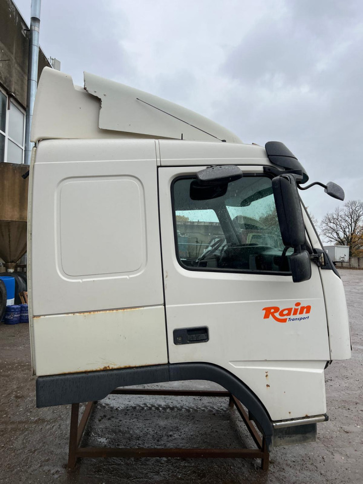 Volvo Volvo kabiin 85103669 - Cabină și interior pentru Camion: Foto 4 Volvo Volvo kabiin 85103669 - Cabină și interior pentru Camion: Foto 4