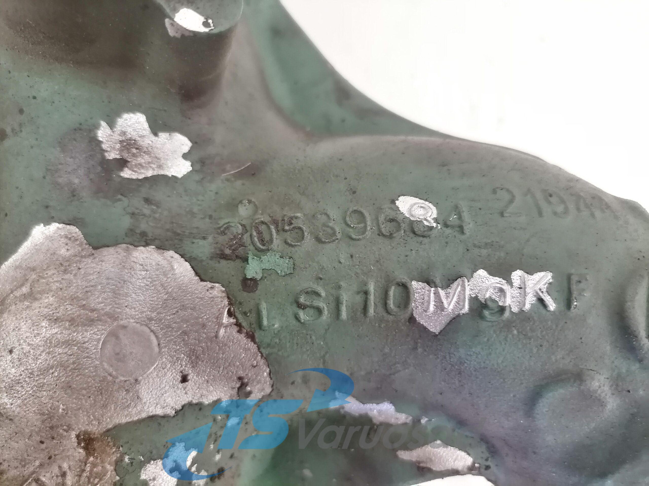 Volvo Water pump manifold / housing 20539684 - Pompă de lichid de răcire pentru Camion: Foto 3 Volvo Water pump manifold / housing 20539684 - Pompă de lichid de răcire pentru Camion: Foto 3