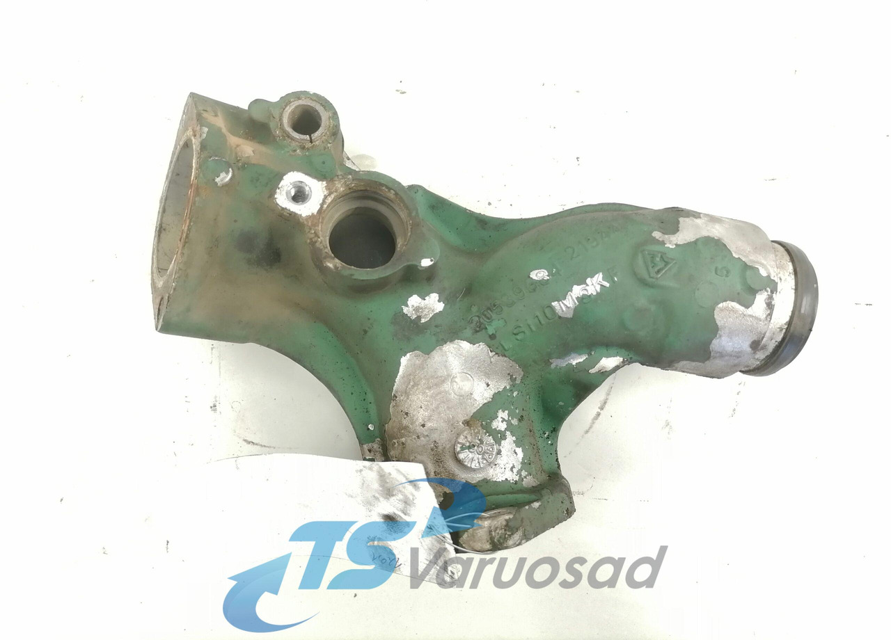 Volvo Water pump manifold / housing 20539684 - Pompă de lichid de răcire pentru Camion: Foto 2 Volvo Water pump manifold / housing 20539684 - Pompă de lichid de răcire pentru Camion: Foto 2