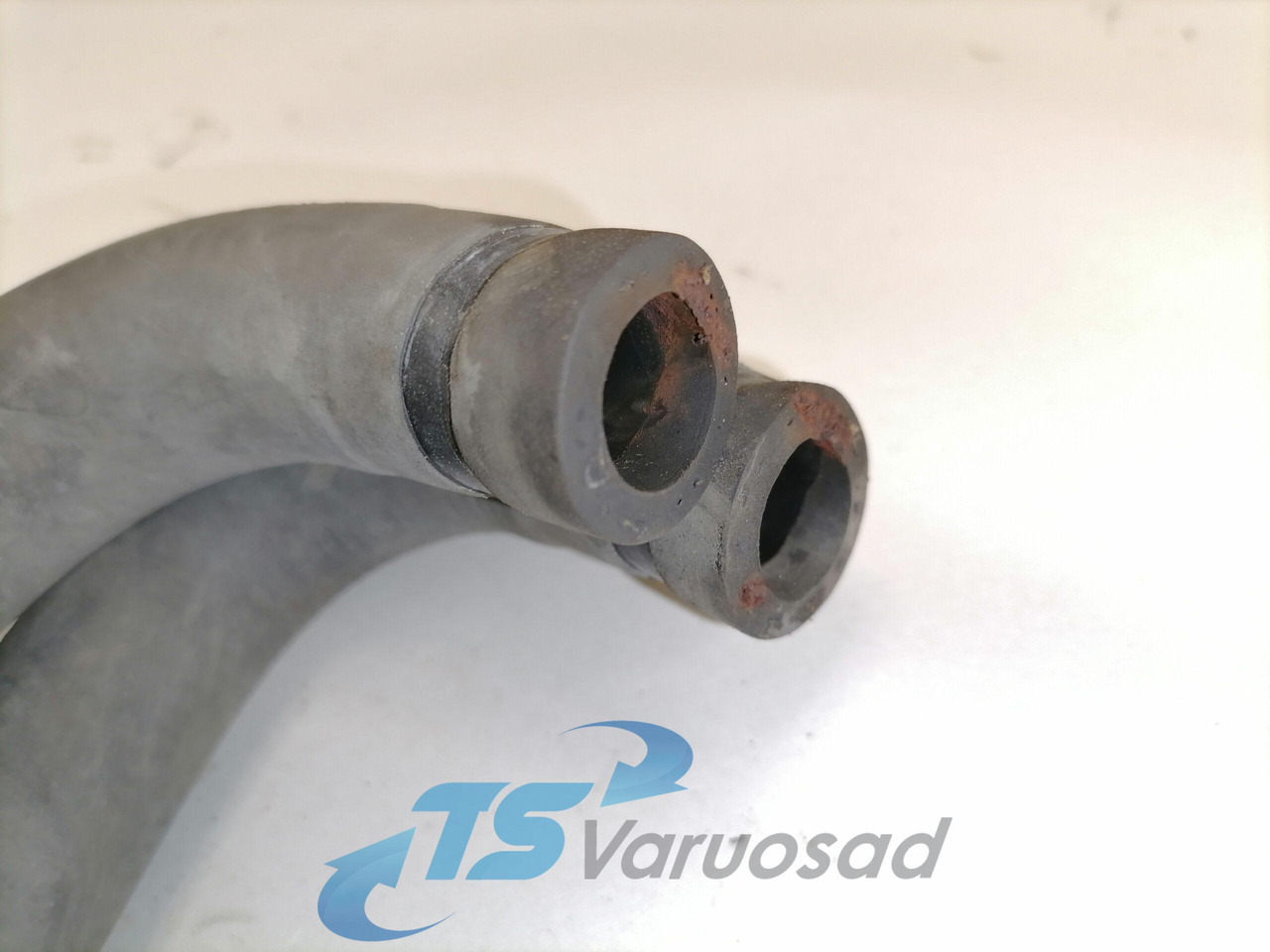 Volvo Water valve 20443962 - Încălzire/ Ventilație pentru Camion: Foto 2 Volvo Water valve 20443962 - Încălzire/ Ventilație pentru Camion: Foto 2