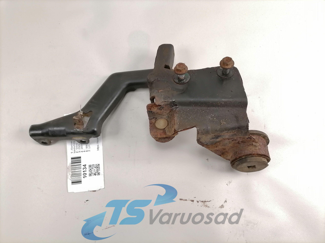 Volvo lower grille carrier hinge 20545094 - Grilă pentru Camion: Foto 2 Volvo lower grille carrier hinge 20545094 - Grilă pentru Camion: Foto 2